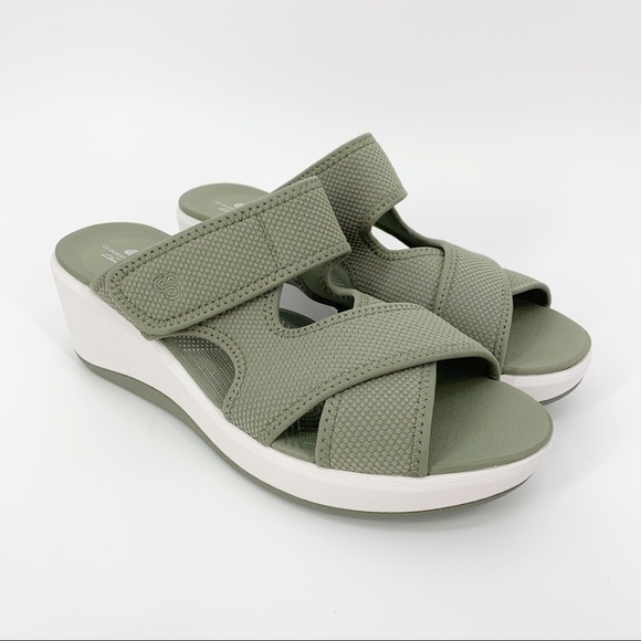 cloudsteppers cali reef wedge sandal